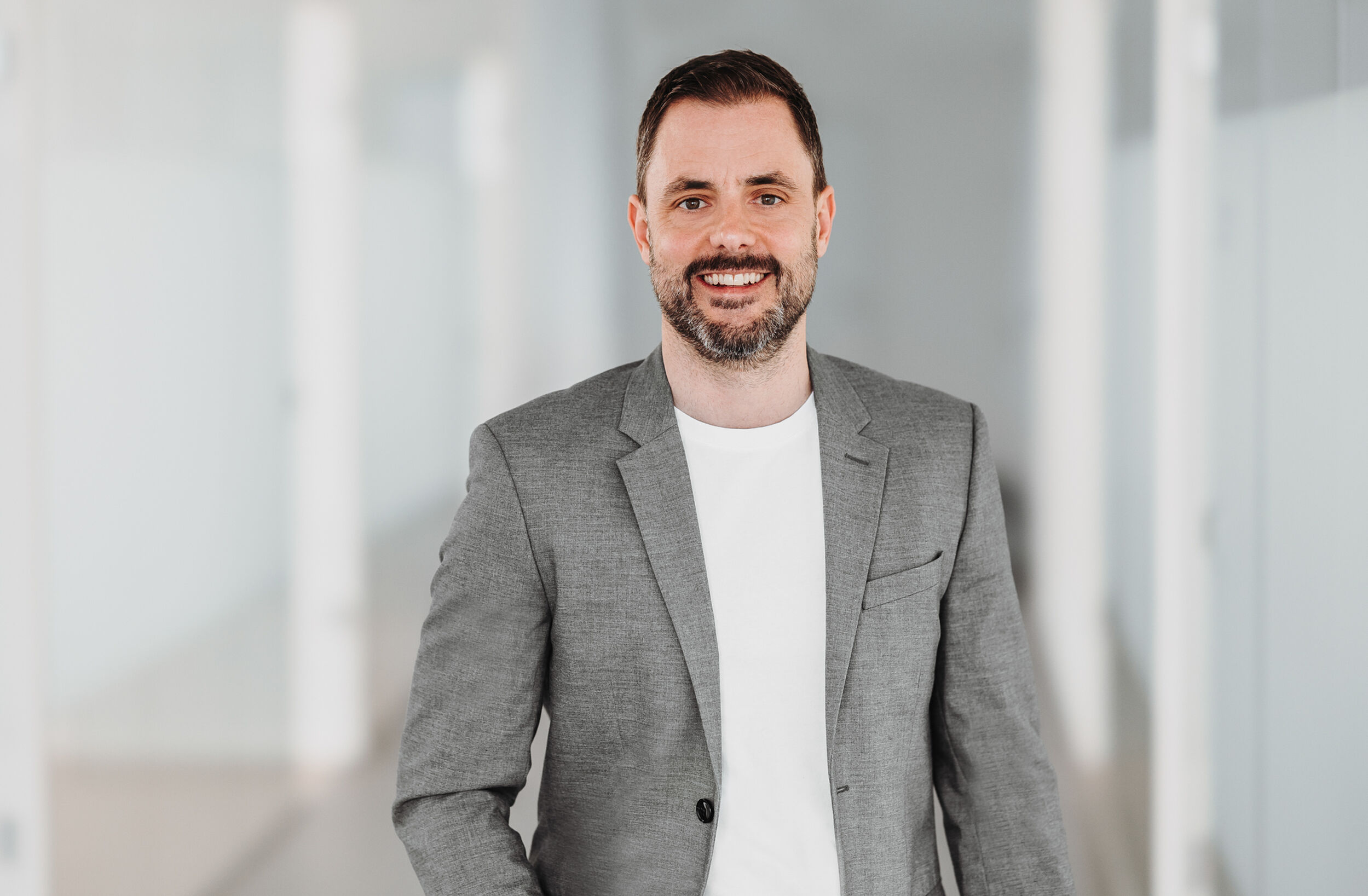 Adrian Burch Porträt 1